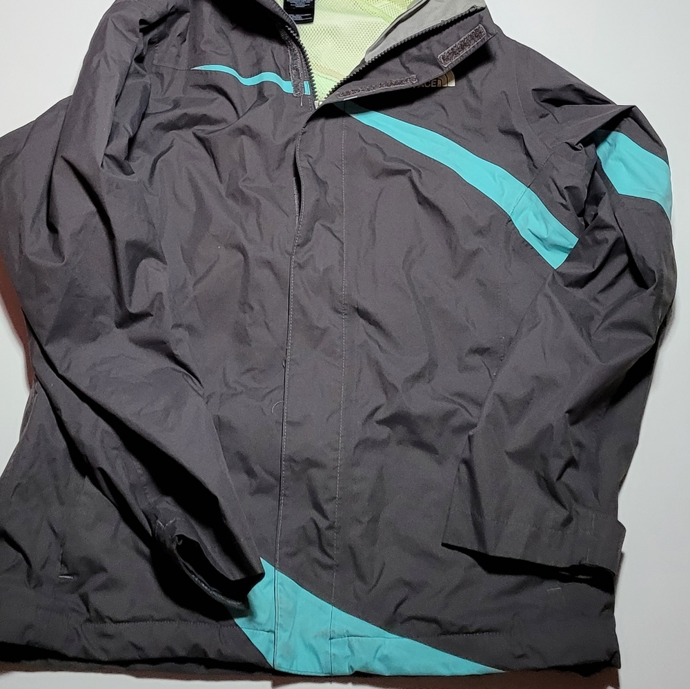 The north face jacket girls size 16